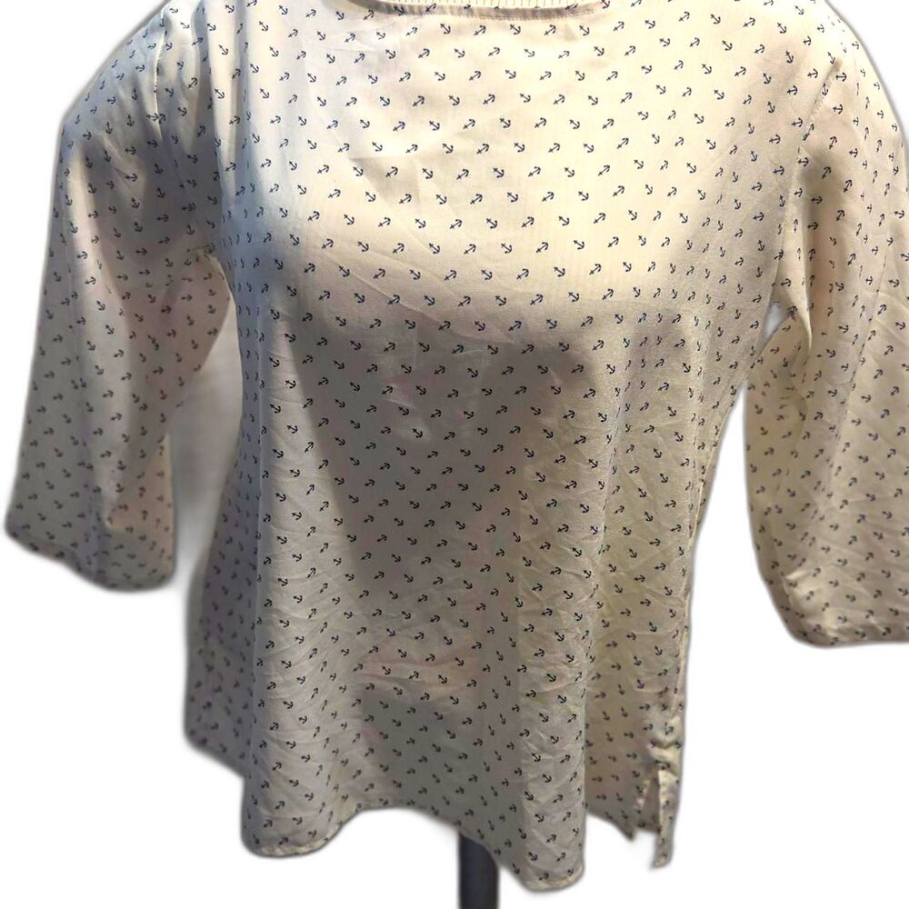 Old Navy women's nautical-themed blouse